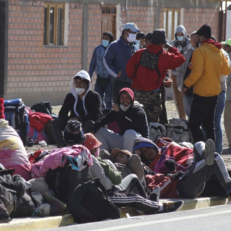 Con reubicación en otros puntos del país, Gobernador de Tarapacá enfrentaría crisis migratoria