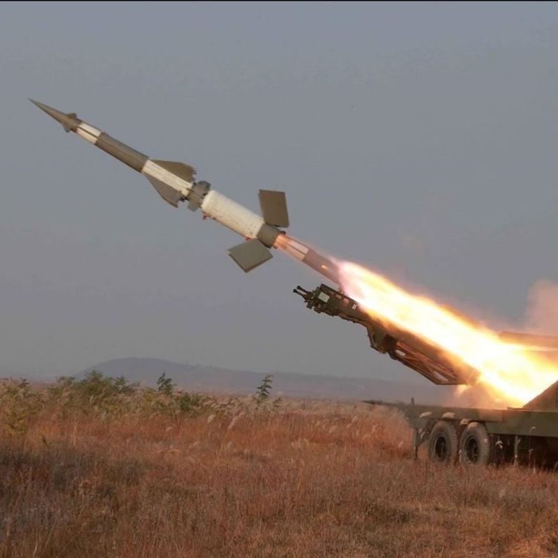 Kim Jong-un ordena lanzar dos misiles y Corea del Sur responde con otro lanzamiento