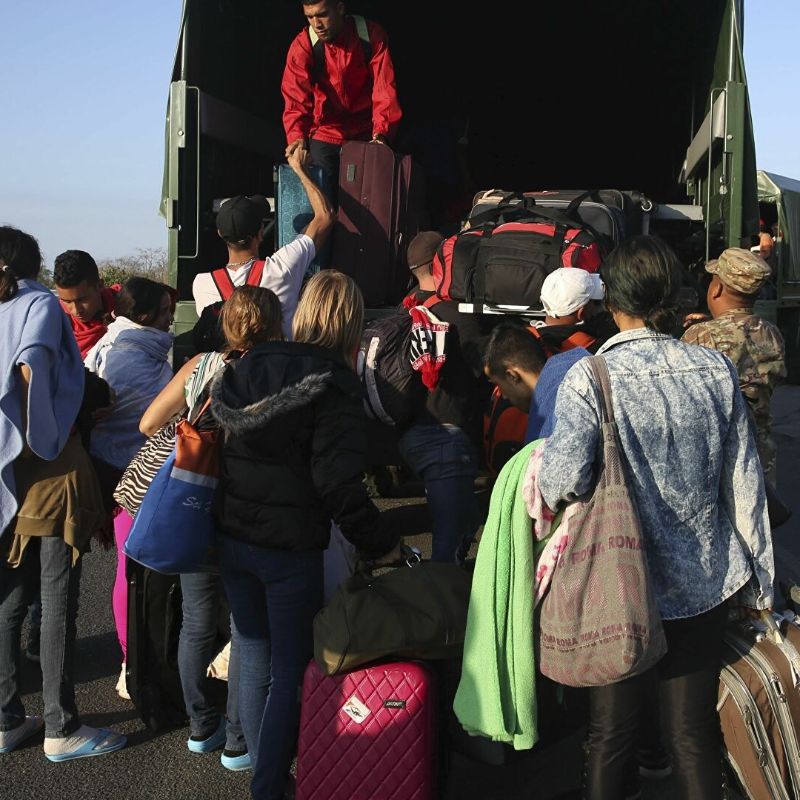 Presidenciales fustigan a Gobierno por crisis migratoria en Iquique
