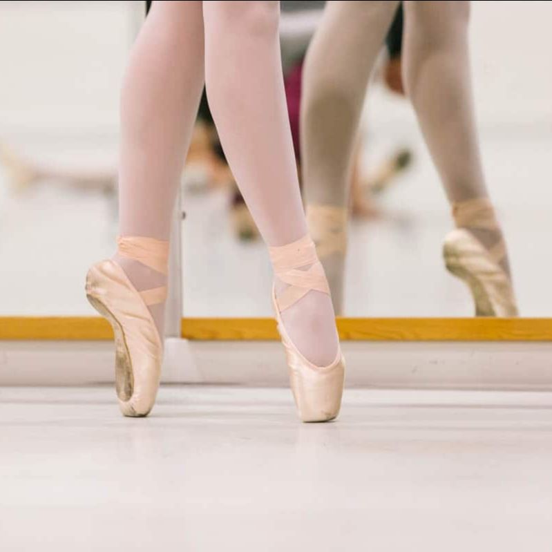 Adolescente talquina deslumbra en competencias de Ballet en Brasil