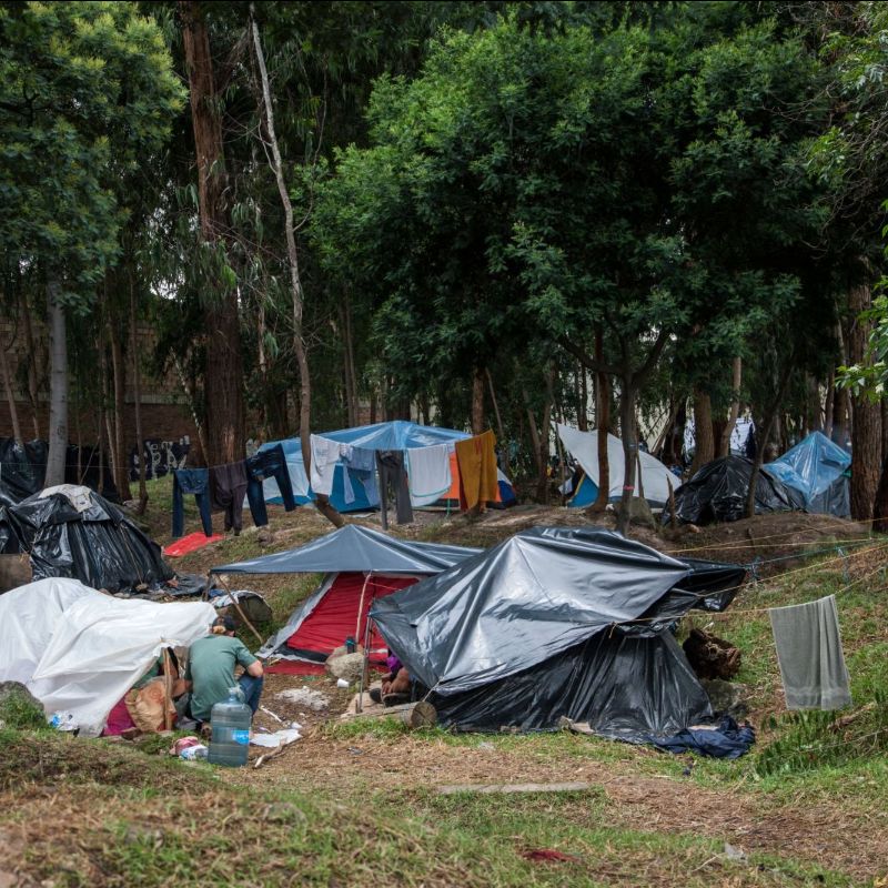 Críticas alcaldicias tras decisión de Gobierno de construir campamentos para migrantes