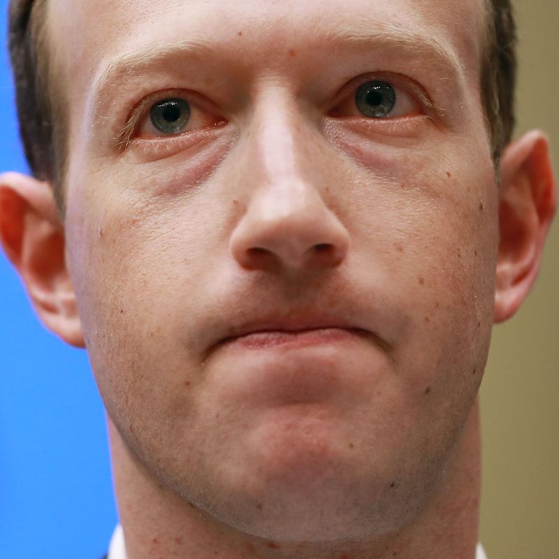 Facebook se vuelve más rico, en medio de un escándalo por documentos filtrados