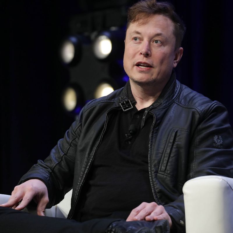 Elon Musk dispuesto a vender acciones de su empresa para cooperar con eliminar la hambruna mundial