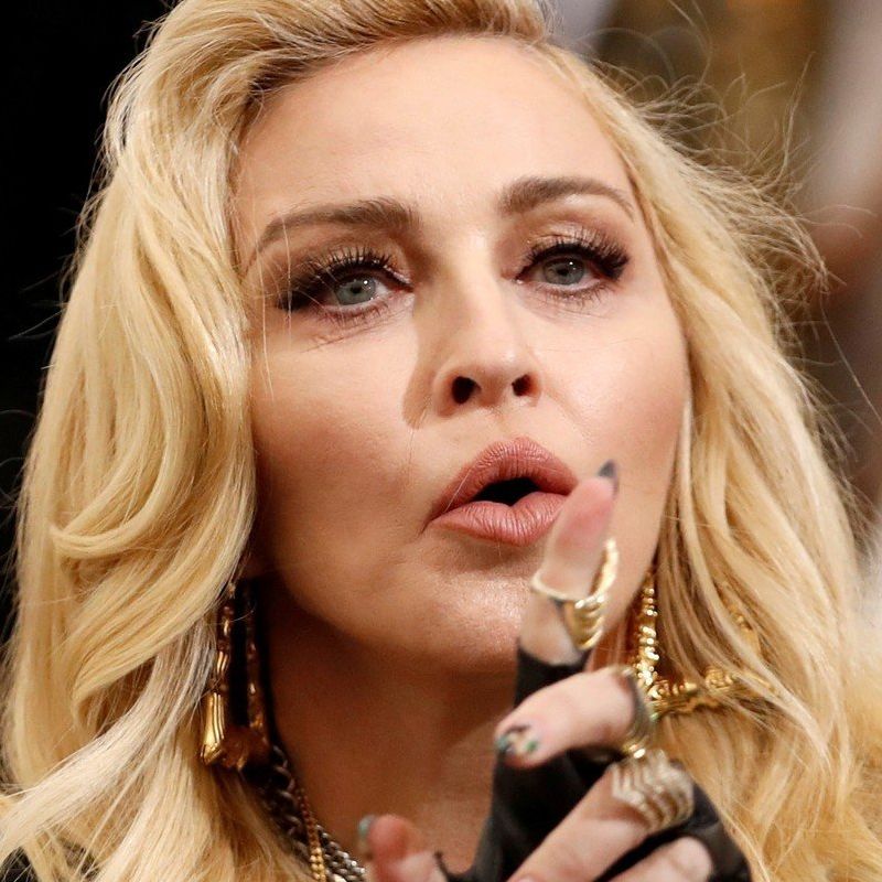 Madonna furiosa con Instagram por borrar una explícita publicación