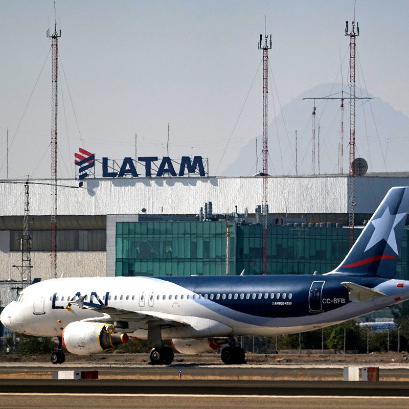 Por mala rotulación de equipaje, Latam deberá pagar indemnización tras detención de pasajero en México