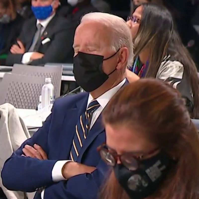 Presidente Biden se queda dormido durante discursos de la COP 26