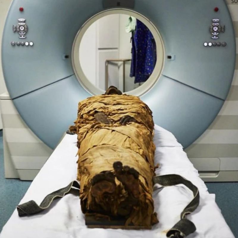 Científicos observan interior de una momia egipcia, sin abrirla físicamente