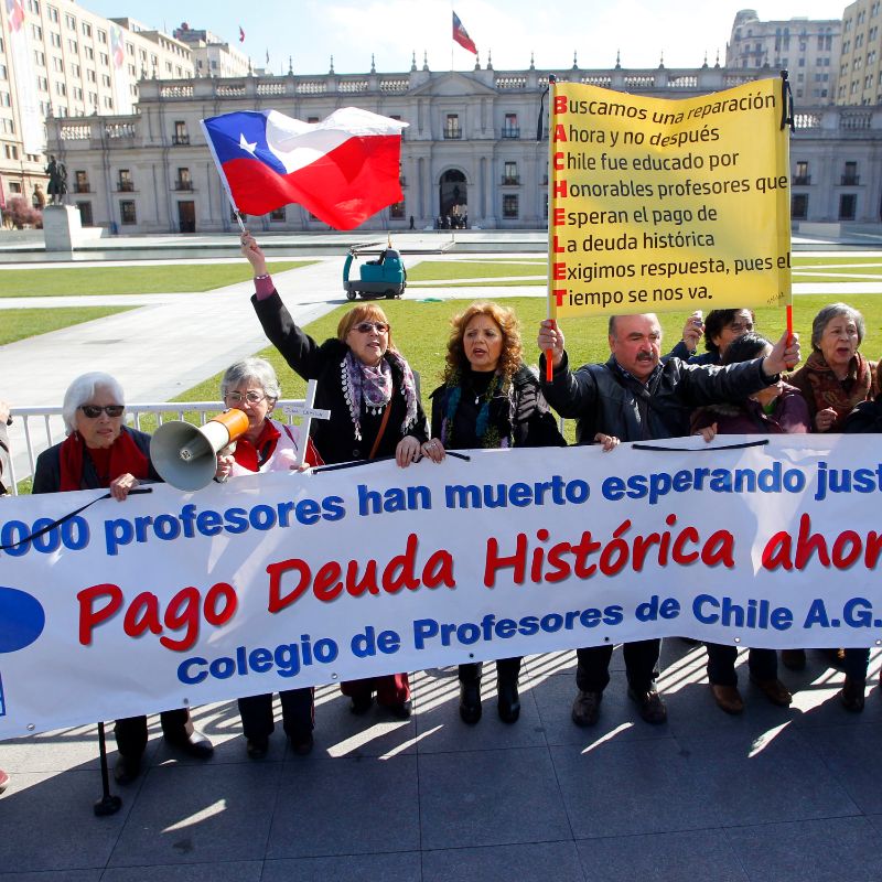 Condena al Estado de Chile a pagar millonaria indemnización a profesores por “deuda histórica”