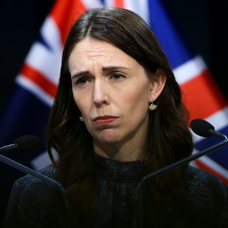 Primera Ministra neozelandeza debió suspender su propia boda a causa de brote de Covid