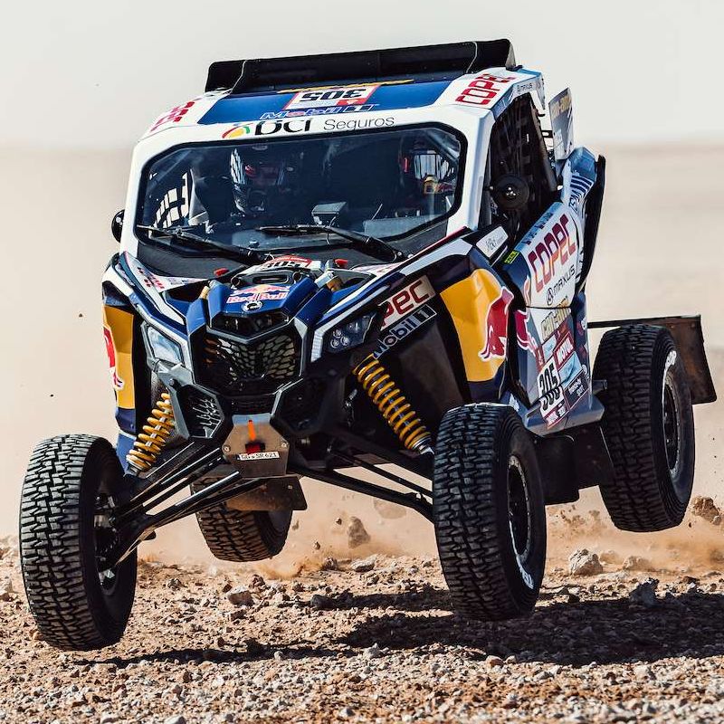 “Chaleco” López sigue liderando la categoría general del Dakar 2022