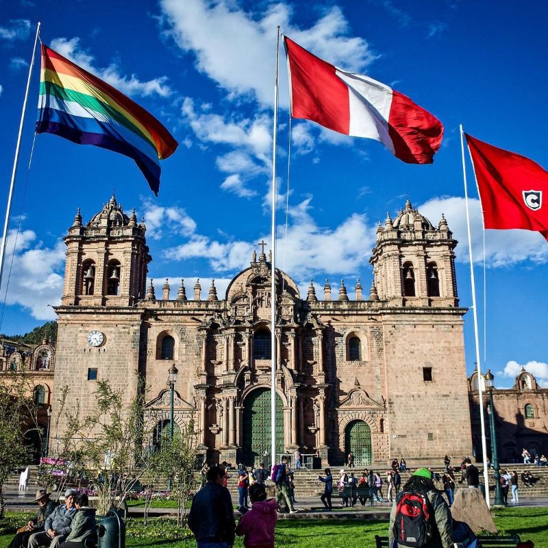 Chile cae en ranking de riesgo país y es superado por Perú