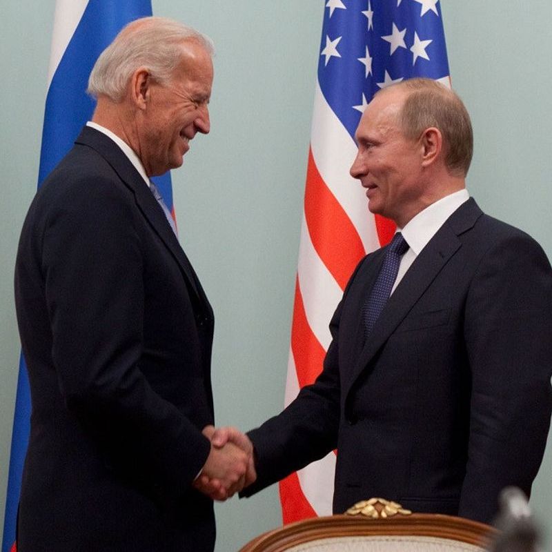 Joe Biden previene a Putin de que habrá consecuencias de “costos rápidos y severos” si llega a invadir Ucrania