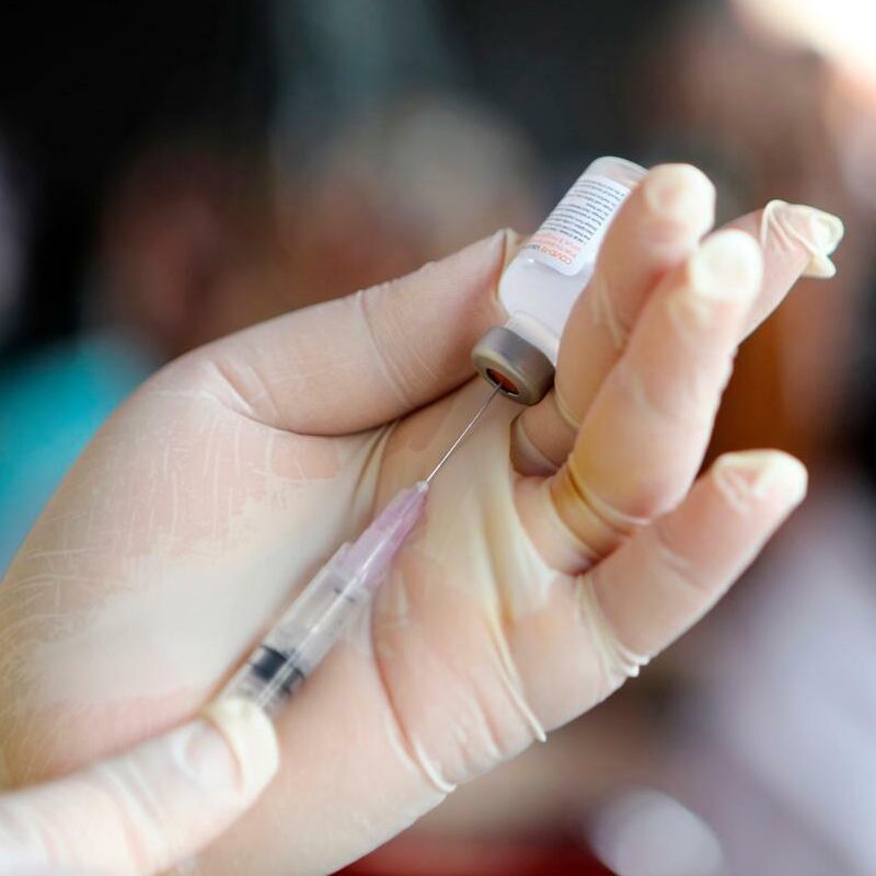 Llaman a talquinos a vacunarse y testearse permanentemente como forma de prevención frente al Covid
