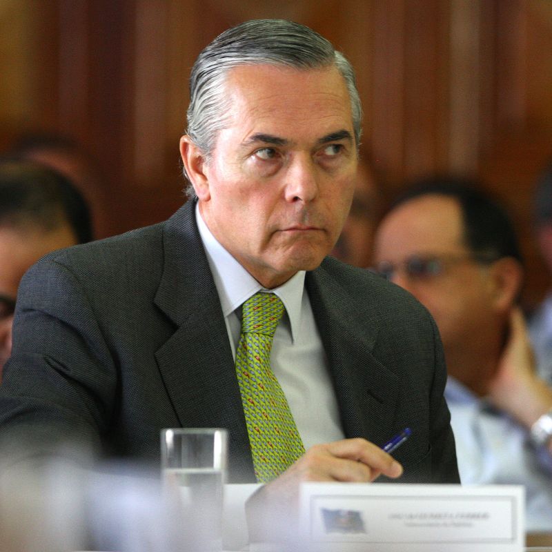 Ministra Romy Rutheford ordena detención de ex General Oscar Izurieta, por caso “Milicogate”