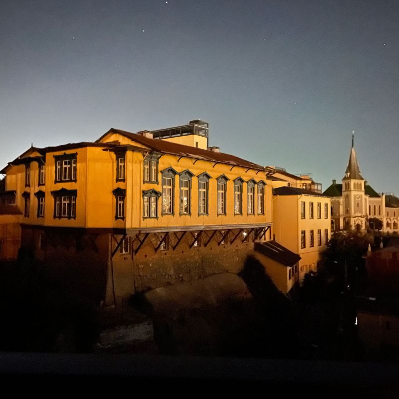 PUCV inicio este sábado ciclo de intervenciones artísticas en el espacio DestinoValparaíso, Museo del Inmigrante