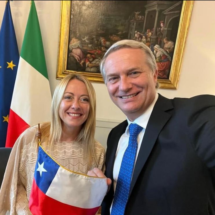 Para aprender de sus políticas migratorias, Kast se reúne en Roma con Primera Ministra de Italia, Georgia Meloni