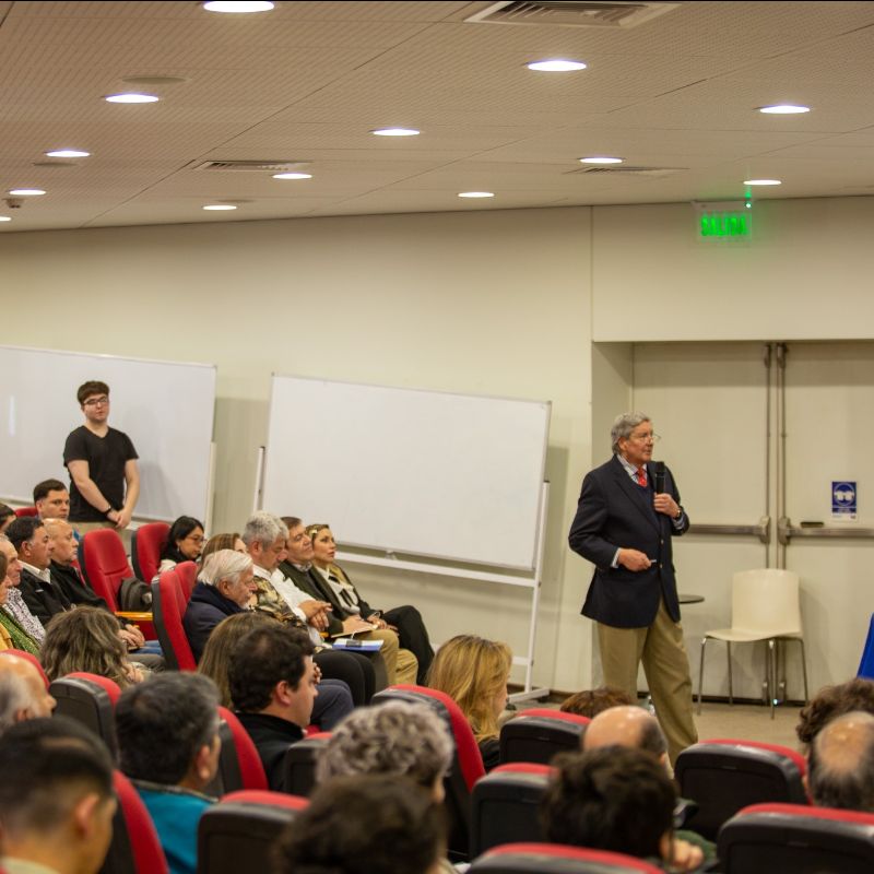 Seminario realizado por la Universidad Católica del Maule, concluye que es viable un anhelo esperado por décadas, un puerto en Constitución