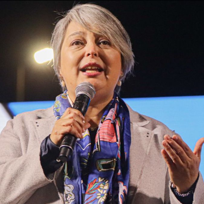 Tras decisión del TRICEL de excluir a Daniel Jadue del padrón electoral, Jeannette Jara se desmarca del exalcalde y de paso, del propio Partido Comunista
