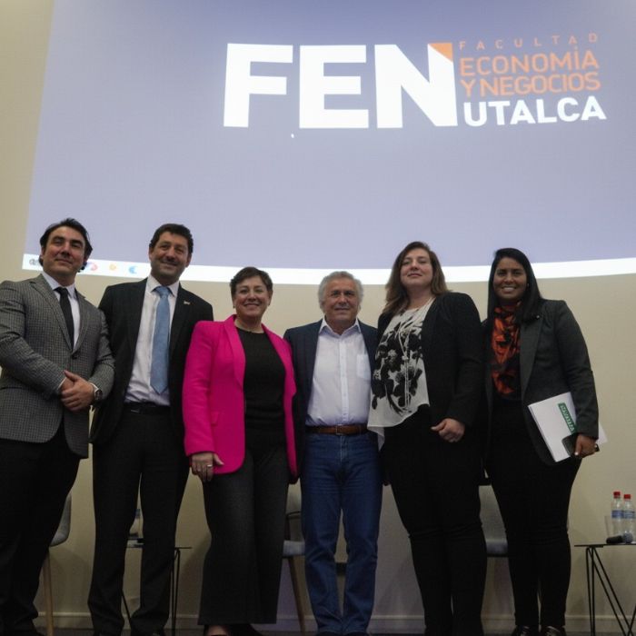 Candidatos a senadores del Maule, debatieron sobre demandas locales en la Universidad de Talca