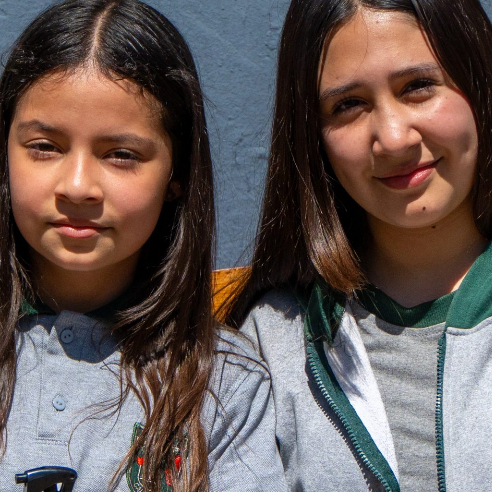 Dos alumnas de Cauquenes, están presentando innovador fertilizante 100% natural, en la Feria Internacional CIENCAP 2025, en Asunción, Paraguay