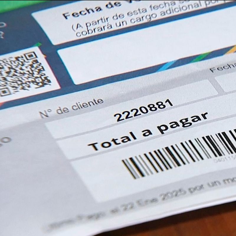 Error en cuentas de la luz: Experto advierte impacto en endeudamientos de UF y consumos cotidianos