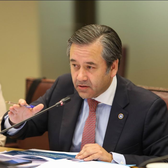 “Este gobierno no ha logrado dar con cifras claras de estimación de ingresos. Se ha gastado más de lo que se debe”, afirma diputado republicano Agustín Romero