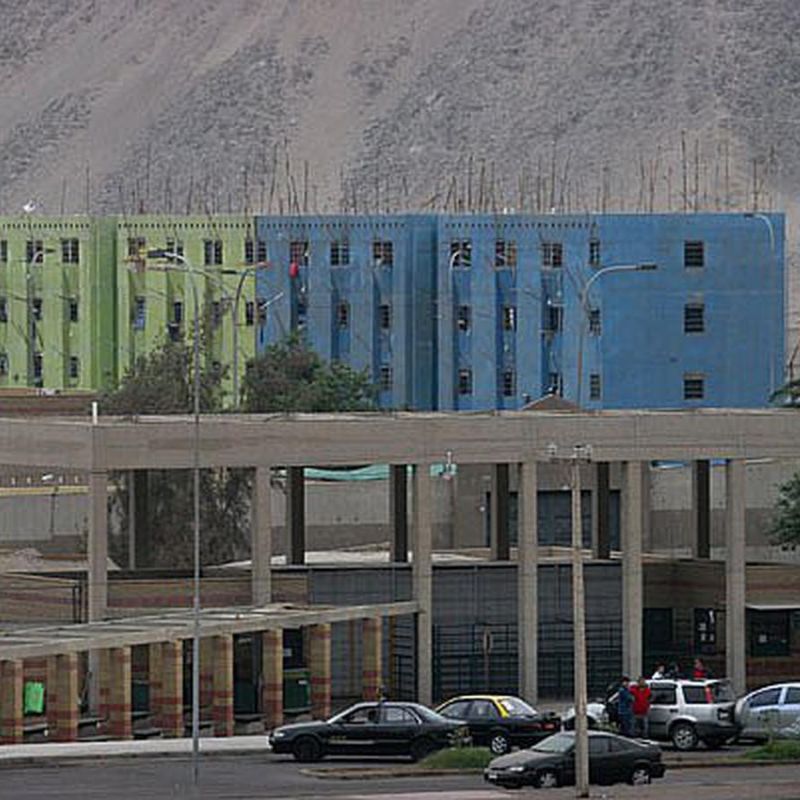 Gendarmes del Penal de Acha en Arica, denuncian turnos de hasta 50 días en modalidad de encierro