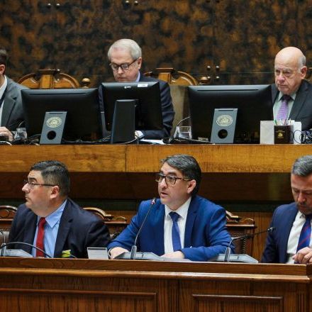 Representantes del Gore Maule demandan "justicia presupuestaria" en el Congreso, ante inminente recorte para el 2026