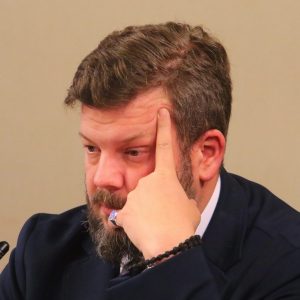 Estrategia política de Kaiser: Nacionalismo y migración en el debate con Bolivia