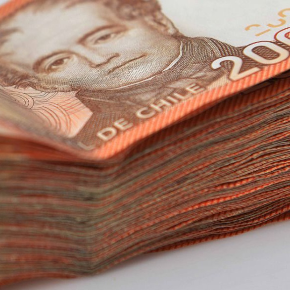 Propuesta de De Gregorio: Límites al efectivo para combatir lavado de dinero