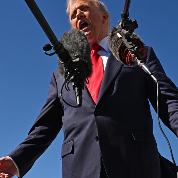 Trump reafirma pruebas nucleares en igualdad de condiciones con otras potencias