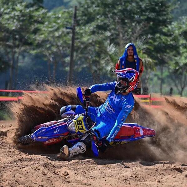Camilo Herrera destaca en nuevas fechas del Campeonato Brasileño de enduro